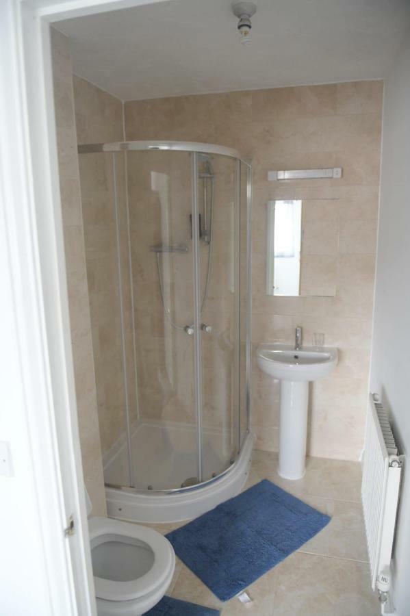 The Haven Hotell Luton  Exteriör bild